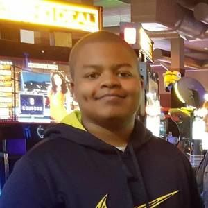 Meet your Posher, Devan